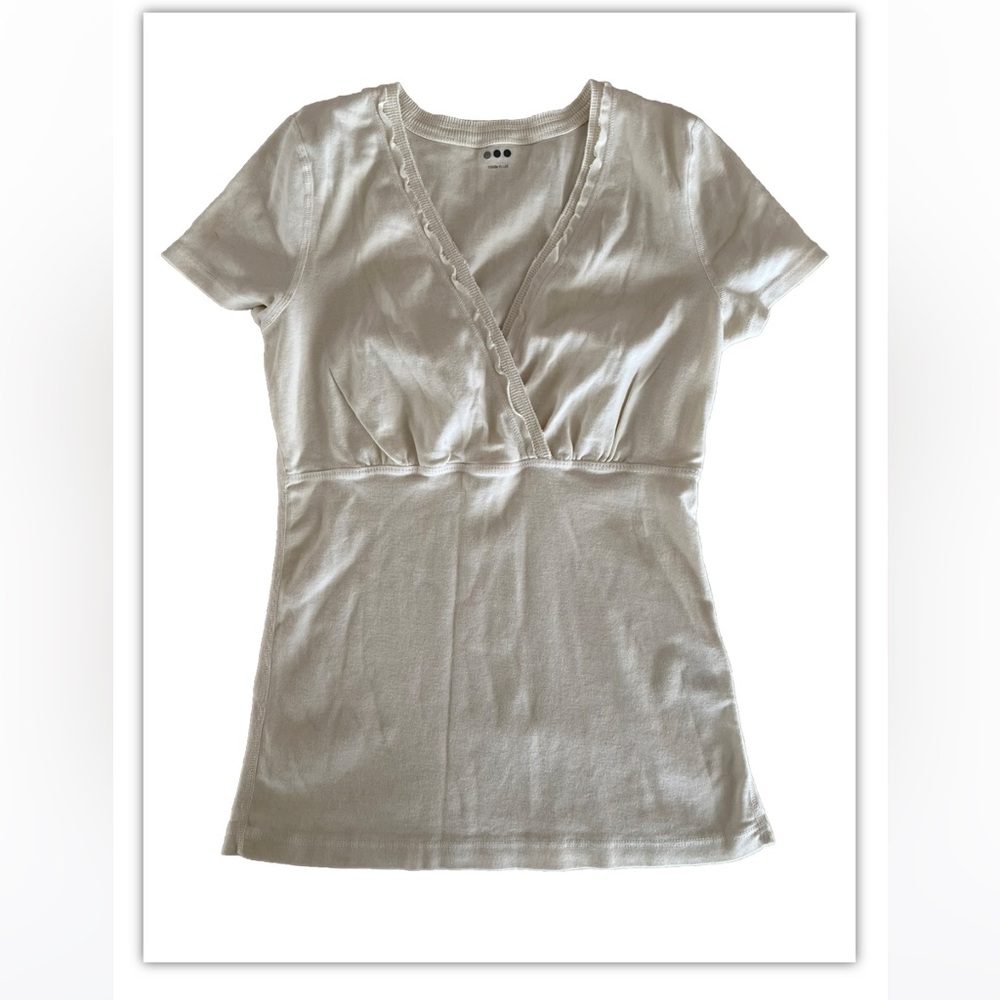 V neck short sleeve ivory top S